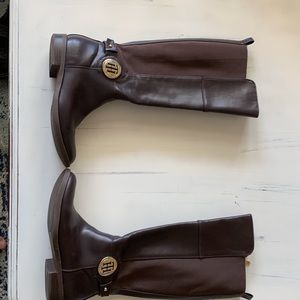 Tommy Hilfiger brown boots size 7M